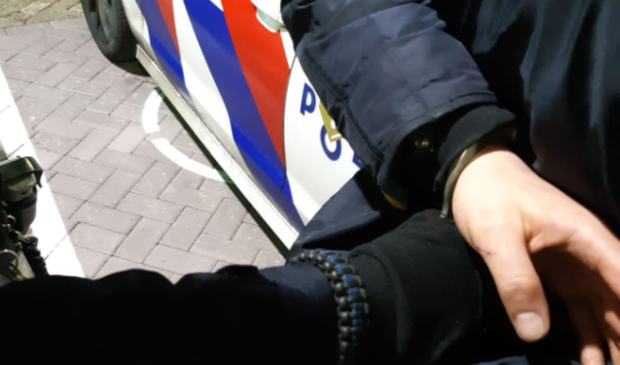 18-jarige automobilist aangehouden met 20.000 euro op zak - ..