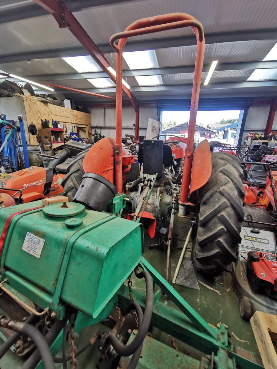 BattleMowersLtd's tweet photo. FOR SALE: Massey Ferguson 35 4 Cylinder Diesel Tractor

Price for tractor only - £3,500.00 ono

Price for tractor and mowers - £4,000.00 ono

For further information or to arrange a viewing please contact Andy on 01424 773096

Delivery possible within 15 mile radius of TN32 5JW https://t.co/aGdIpJ7XUo