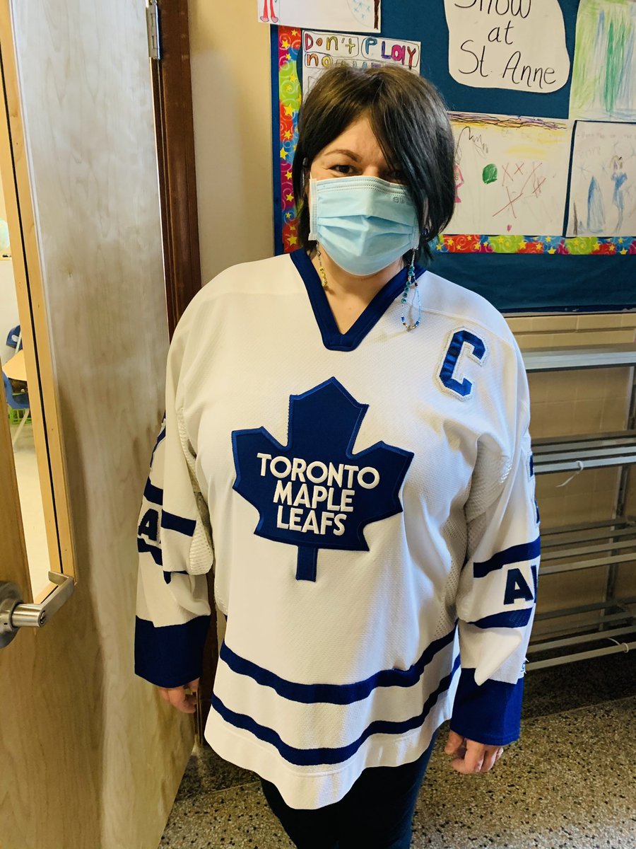 MissKCroft's tweet image. Jersey day @stannestars @StAnneLibrary