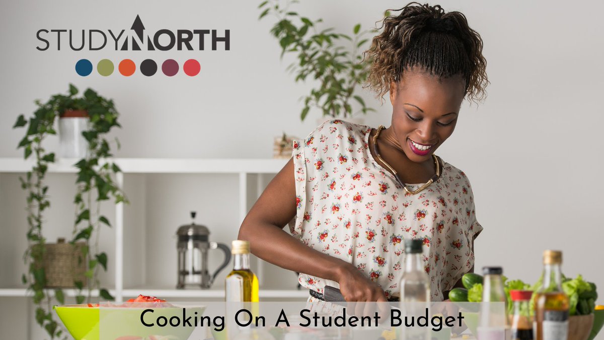 StudyNorth's tweet image. Cooking on a student budget? No problem we have you covered🔪: bit.ly/3bKWdSb

Not a fan of cooking? Meal plans are available at the six Northern Ontario Colleges. Ask them yourselves on March 6 from 1-3 PM. Sign up ⤵️ 

bit.ly/3stT7bV #StudyNorth #ÉtudesNord