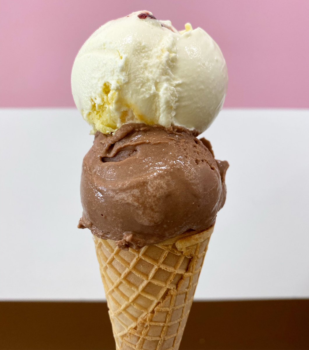 Pineapple Upside Down Cake and Non-Dairy Chocolate Coconut yuuuuuuummmm 🥥🍍🍒