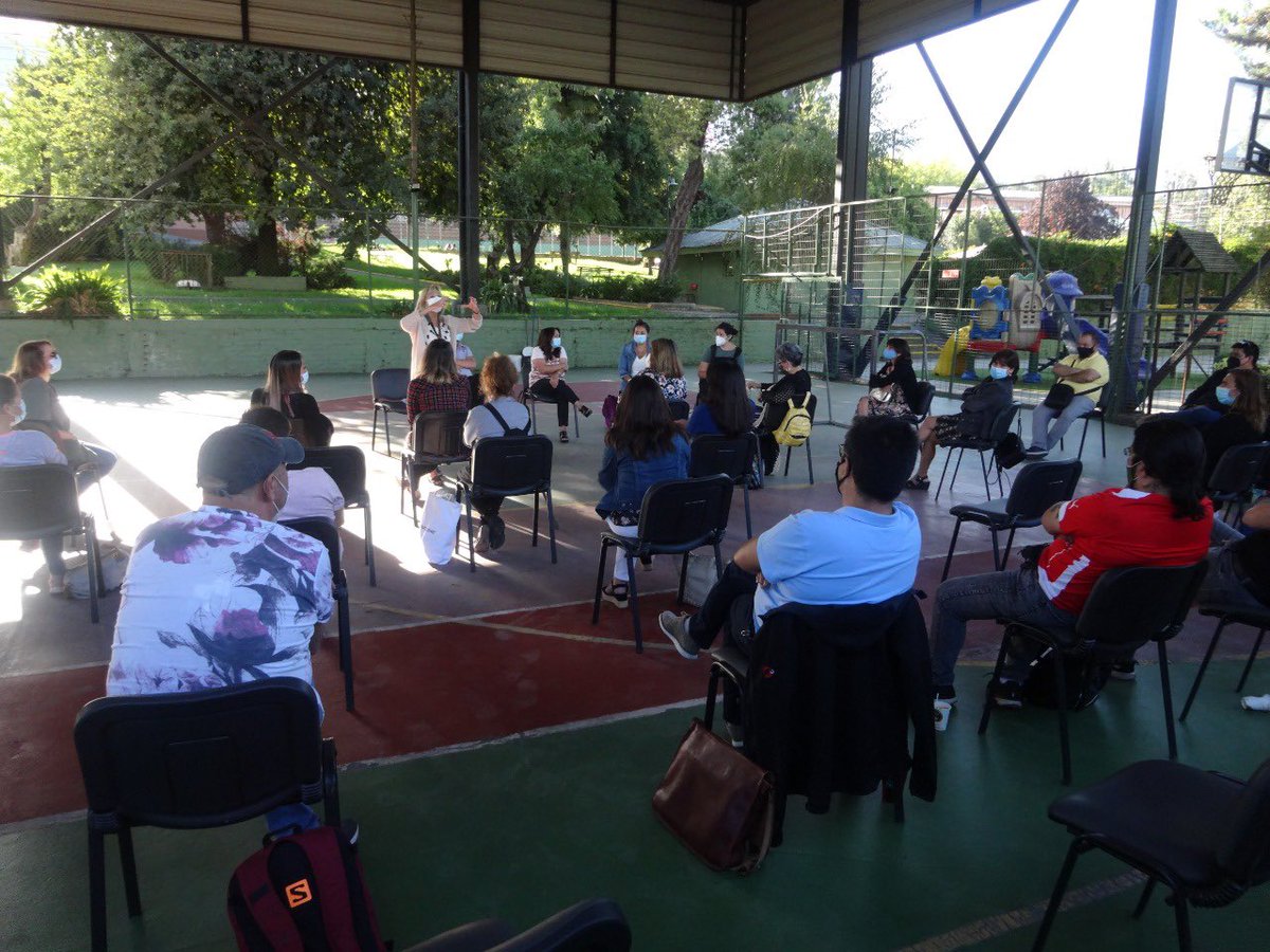 britishroyal's tweet photo. ¡Bienvenida Comunidad Educativa al Año Escolar 2021! 

Parecía un día muy lejano volver a reencontrarnos, pero por suerte llego ese anhelado día. Tomando todas las medidas de seguridad y de distanciamiento social la Comunidad Educativa del BRS volvió a reunirse.
#BRSisback https://t.co/amzTp6jr5y