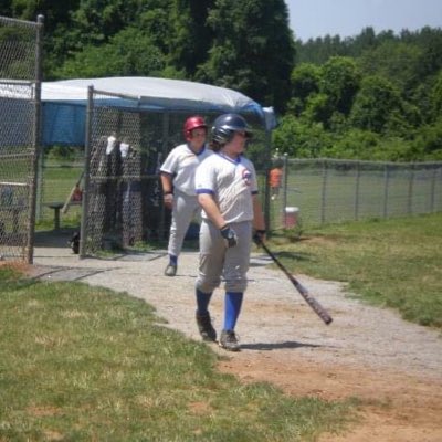 eastonnorman's tweet photo. Baseball is back #tanksonly #NewProfilePic https://t.co/Mm11PtWPVd