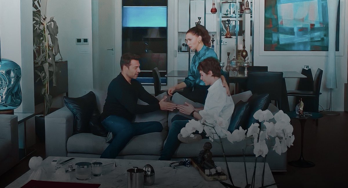 çok üzülüyorum ben ya niye her şey böyle oldu🥺🤧💔
#yasakelma