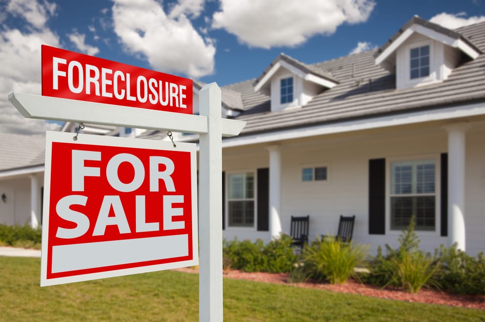 It important to do plenty of research before buying a foreclosed #property. #homeowner  cpix.me/a/117022565