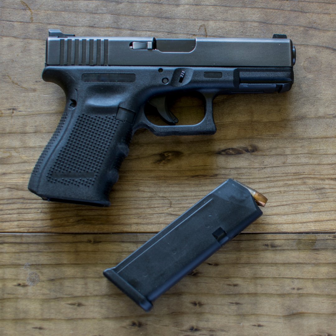 Gun Backer tweet media