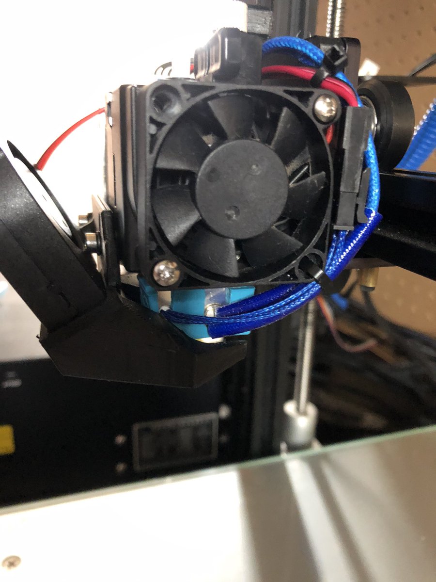 AnCarlos14's tweet photo. Hey @chrisriley3d I know it been a minute since the giveaway, but I finally install the @E3DOnline hemera on my @Creality3dprint CR-10S use @MatterHackers Black PETG carbon fiber for printed parts and printermods MDD 1.3 kit #3dprinter #3dprinterupgrades https://t.co/H1DizfrWnb