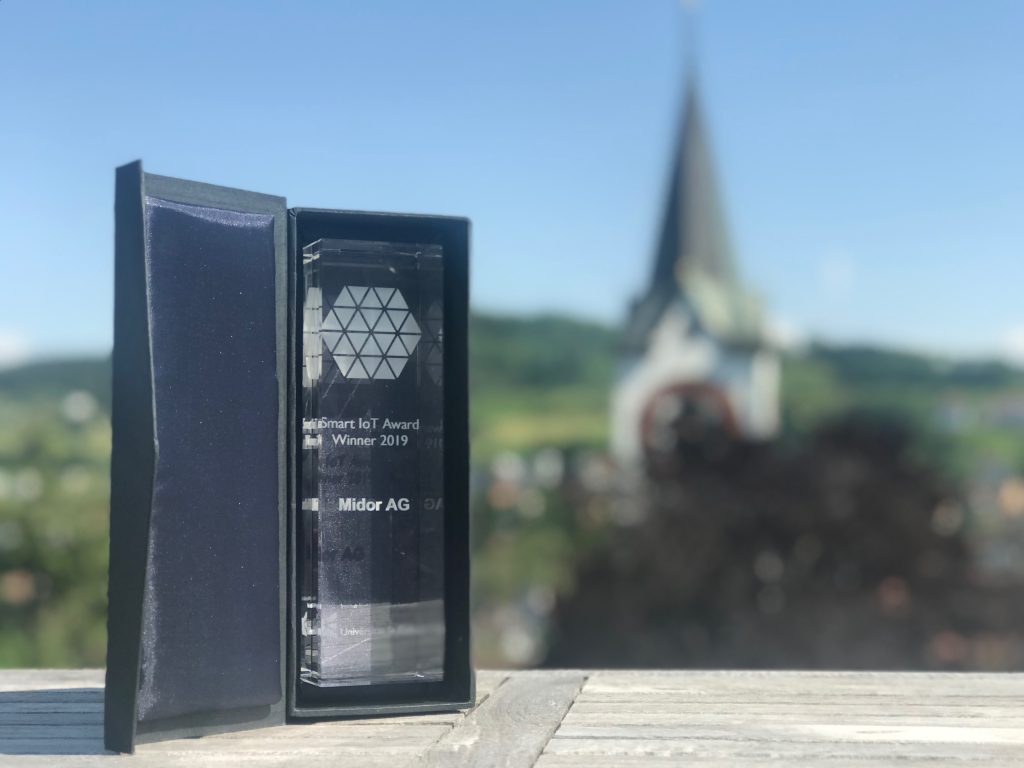 Stolz auf Ihre Mobile Solution oder IoT-Solution? Dann wird es Zeit für eine Einreichung zu den beiden Awards - Frist ist 12. März - nur noch 2 Wochen. Eine intl. Top-Jury bestimmt die Nominees: .mbforum.iwi.unisg.ch/#ourJury. Hier online einreichen: mbforum.iwi.unisg.ch/einreichungsfo….