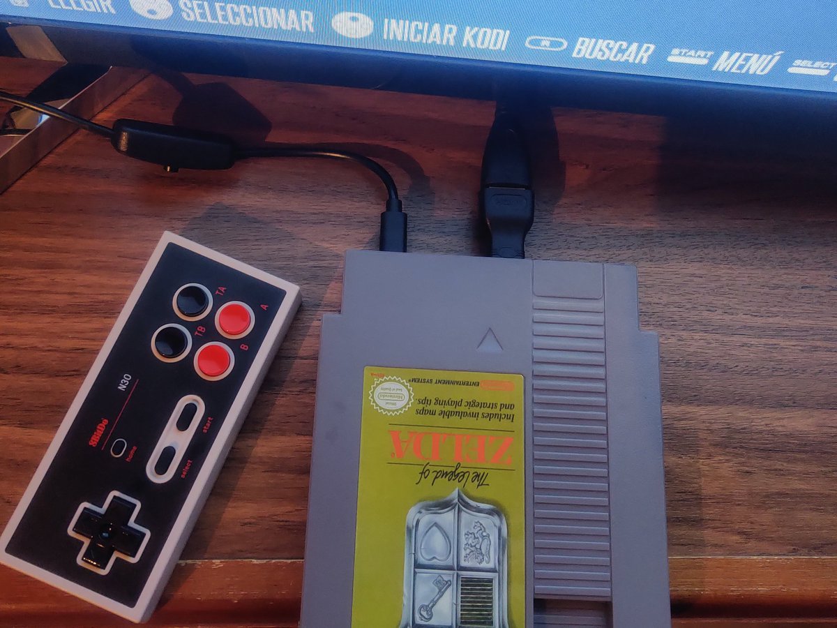 16bit_retroland's tweet photo. #NesPi cart, it looks slick.
Una pi zero, fui por la vía fácil, limpio, menos cables y mando bluetooth @8BitDo no aprecio input lag, usando @recalbox con el core Fceu Next y el shader CRT-PI, bonus añadido de Game boy color. https://t.co/UpjuqXpQrY