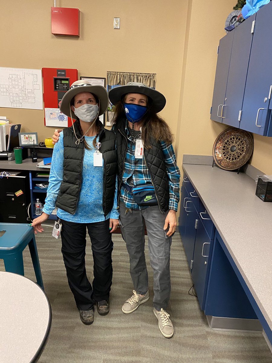 erika_oster's tweet image. We take camping seriously around here. #CampReadaLot @LakeviewBobcats @klscott03