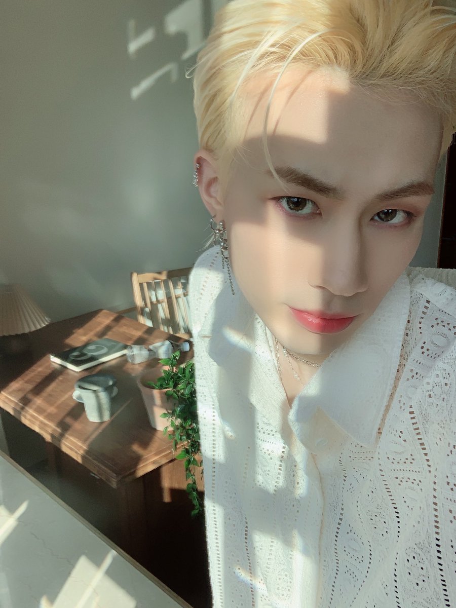 Maria_klowoong's tweet photo. ✨
#cukeyselcaday #NCUS #엔쿠스 @ncusofficial https://t.co/B72OmJIcyk