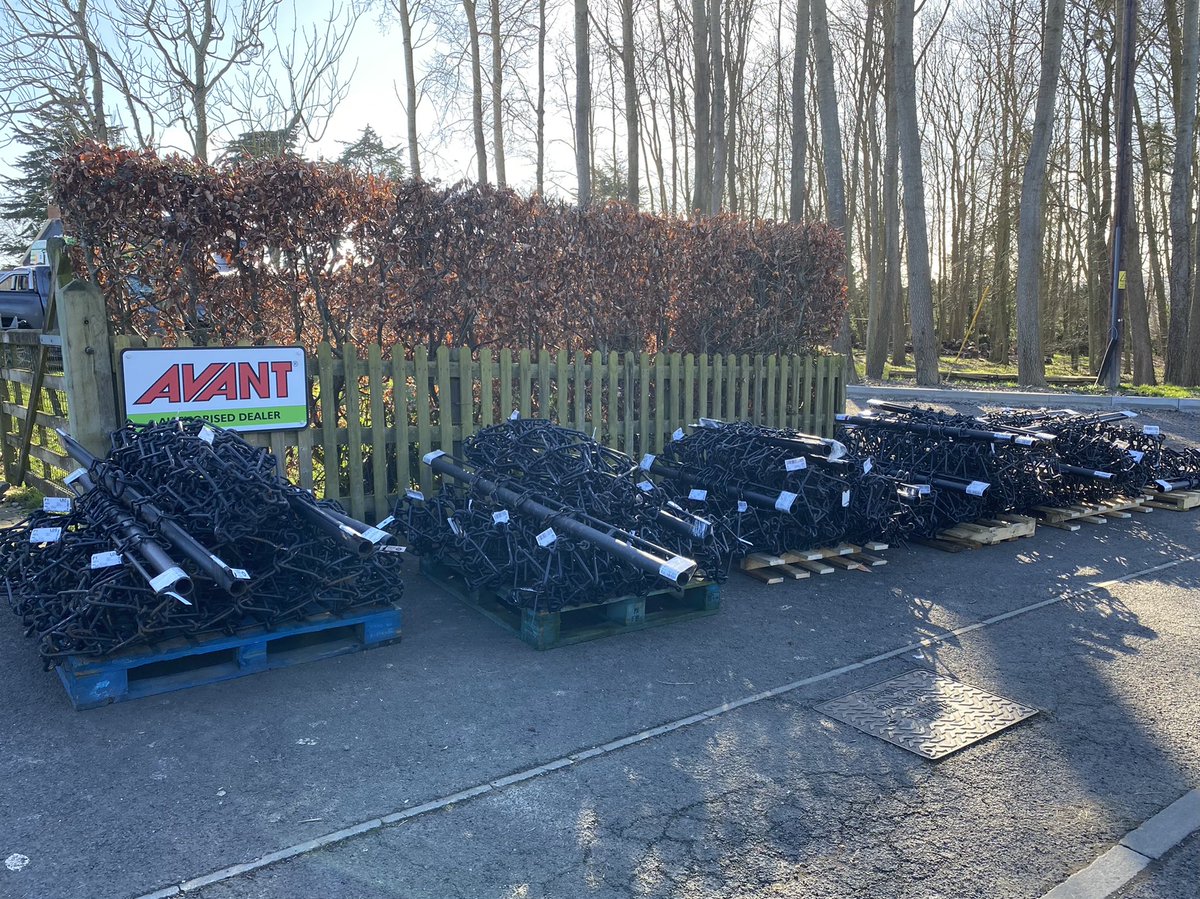 avantandpaddock's tweet photo. Busy day for chain harrows! 24 orders sent out and 1 collected today 🤩 https://t.co/9Cbyyi4y6u