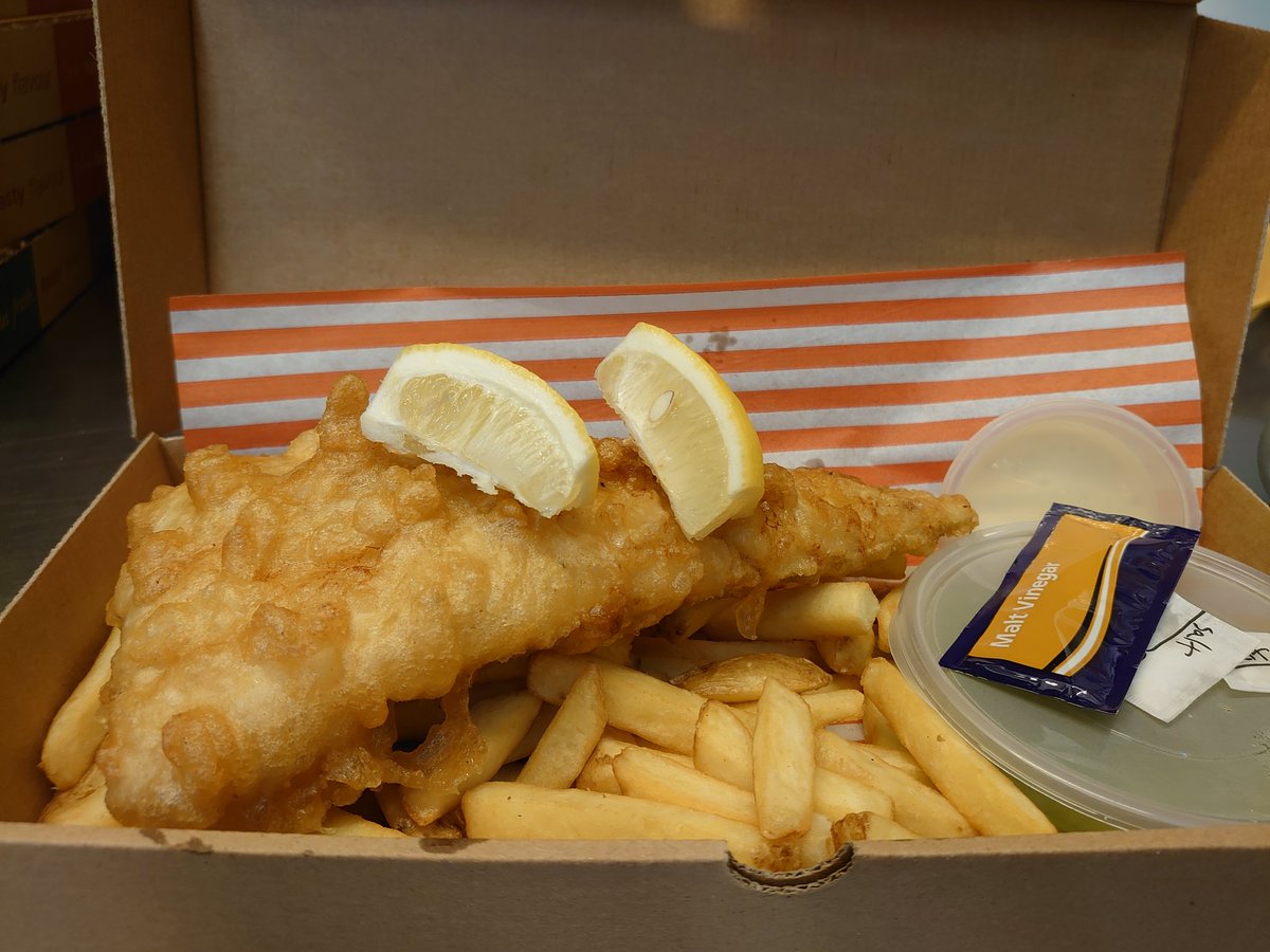 TheGymBSE's tweet photo. Back delivering from 5-11 today.
Fishy Friday choose from cod or scampi 2 meals for just £15. (Not included in feel good Friday promotion)
Also feel good Friday 25% off all food click the link for full menu place your order online or call 01284767499.

https://t.co/HKDSxgpNDc https://t.co/snKfY5zXaz