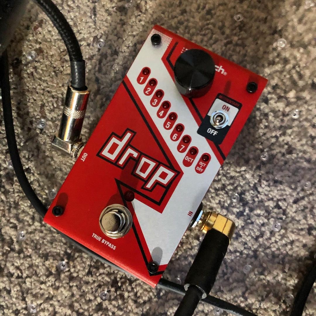 Set lists can be long, but your guitar changes don't have to be! 😉 The #DigiTech #Drop lets you lower your tuning, so you can play your favorite axe for every song. Appreciate the share, IG user jeremyjgehler! 🤘🤘 Enhance your pedalboard with Drop: bddy.me/3dOLtop