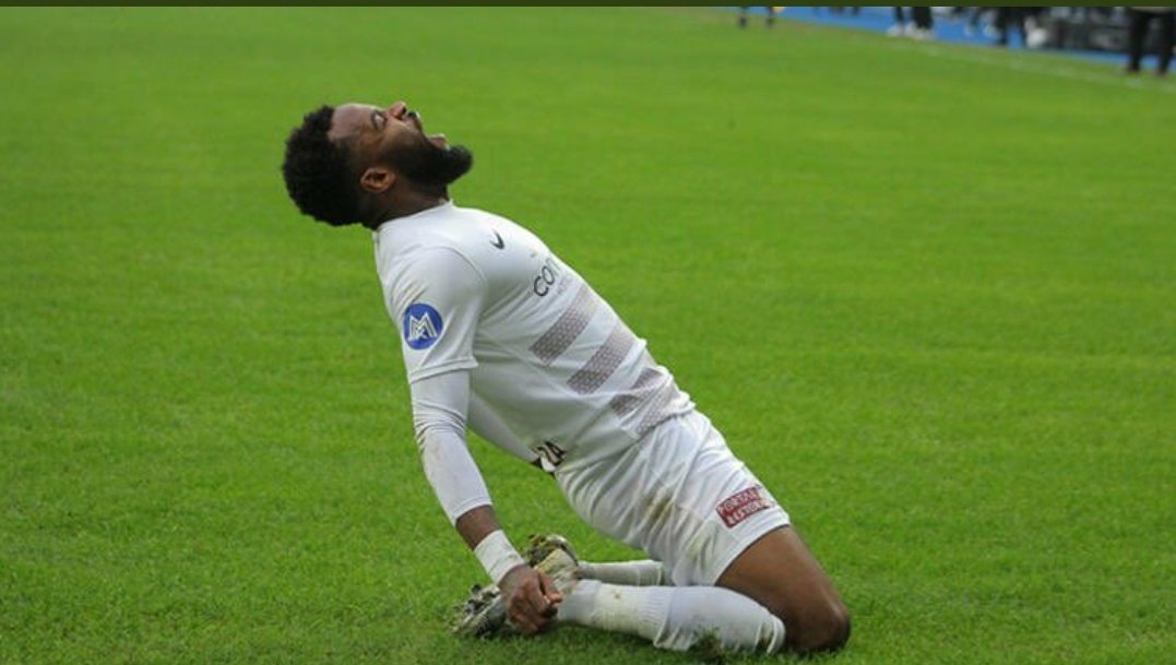 Bu adamı alarak galatasarayli Bahattin Demirbilek e de transfer çalımı atmazsin bee 😂 #BOUPENDZA