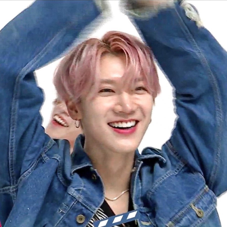 TENMINFEED's tweet photo. HAPPY TEN DAY 💕 https://t.co/G6V2JYF0Kb