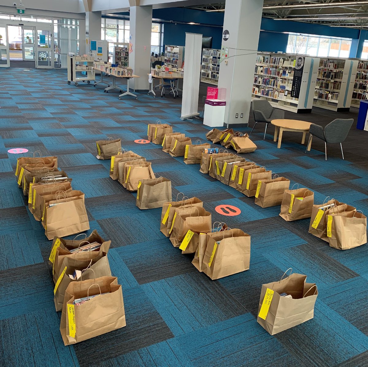 This army of Build a Book Bags are ready to rescue your weekend from boredom. Tell us what kinds of books you've enjoyed previously, and our staff will curate a selection of titles just for you: bit.ly/36f5oZW #whattoread #yyc #amreading