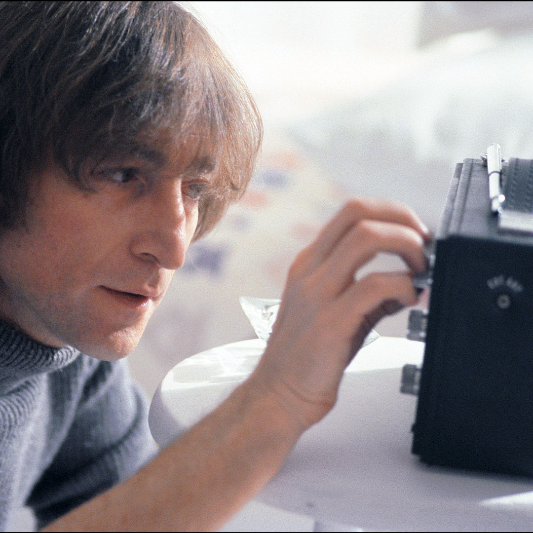 johnlennon's tweet photo. What are you listening to? https://t.co/DDMdwktoTC