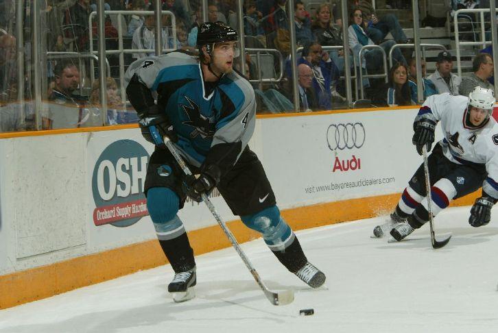AuburnJournal's tweet photo. Shark sighting in … Newcastle? Retired hockey star Kyle McLaren settles in, envisions a rink f. https://t.co/whB1CF7ICG https://t.co/mzQ4E1Zto7