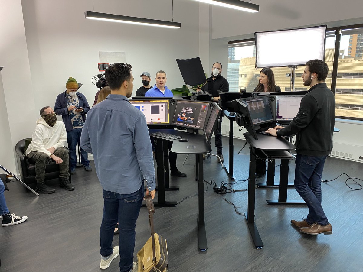 SmartestDesk's tweet photo. SmartDesk Connect Shoot Day 2 #behindthescenes #CemtrexSmartDesk https://t.co/qh3kxvJ7Vt