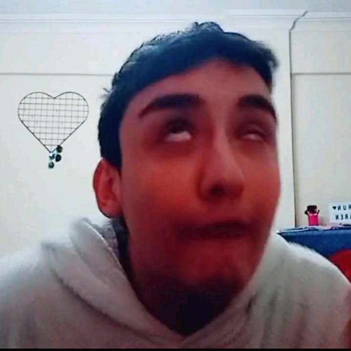 ARKADAŞLAR UYANDIĞIMDA BU YORUM LÜTFEN TUTMUŞ OLSUN 🥺        #WHOSaveTurkishStudents