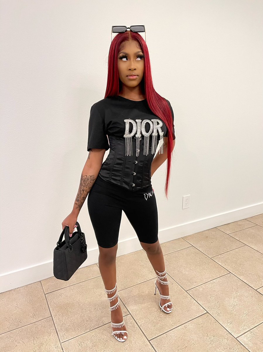 tonisoleil's tweet photo. Everything Dior, I’m The Bitch He Adore..❤️ https://t.co/70BLzLnEQH