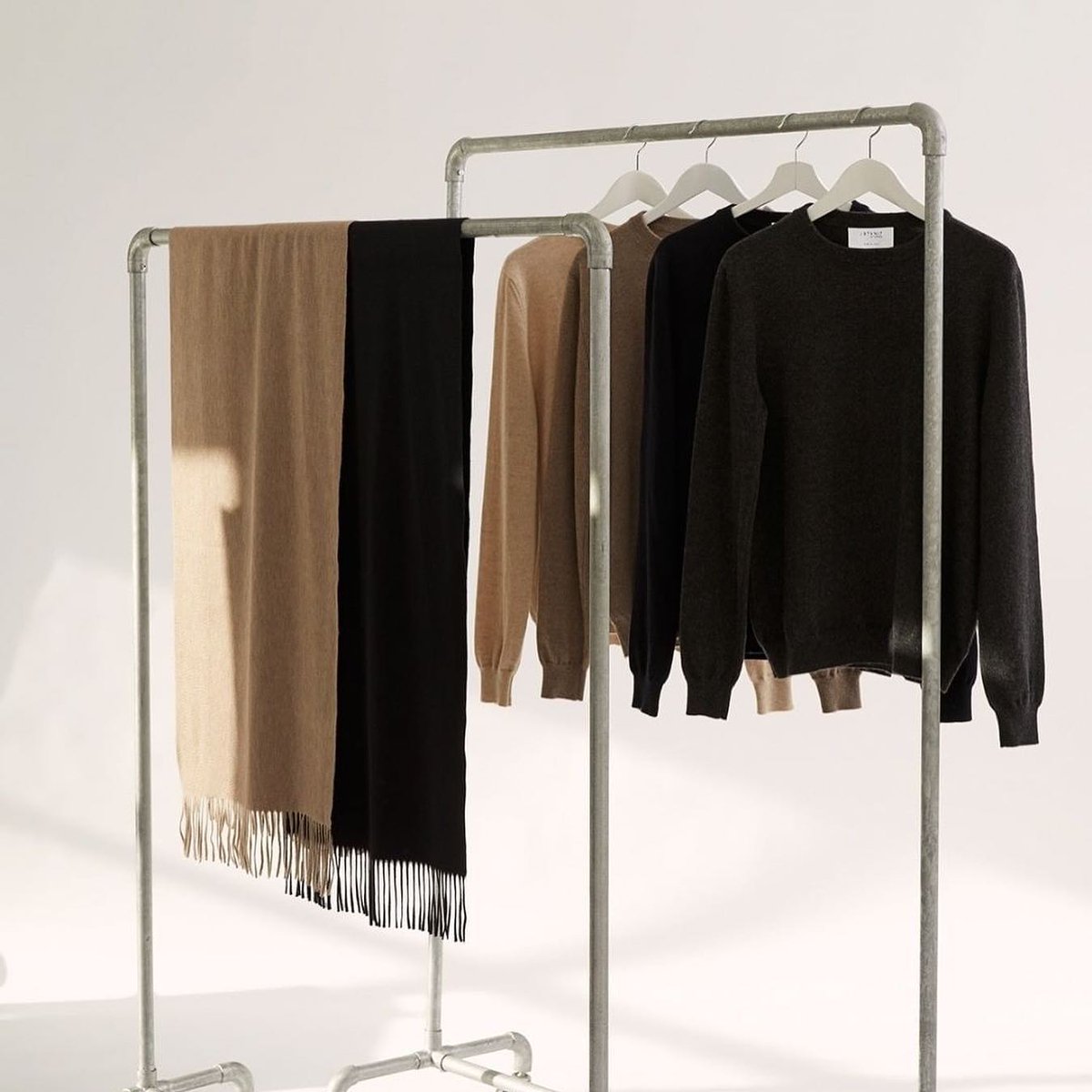 SATORIANDSCOUT's tweet photo. Artknit Studios proudly do things differently - better for the planet, better for the makers and better for you.
Artknit Studios, coming soon to SATORI & SCOUT.
S&S. Read more: https://t.co/wj1MSB1EB0
#BuyLessBuyBetter #MinimalStyle #WomensStyleGuide https://t.co/NnLLRoNIyd
