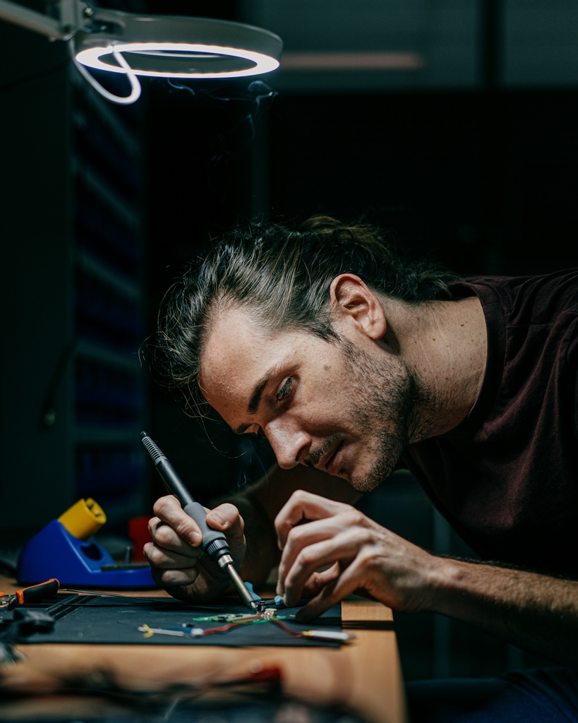 CoreElecAU's tweet image. Michael, our product design engineer, designs, assembles and tests every PCB that we manufacture all while hosting our weekly episodes of #TheFactory #meetcoreelectronics #productdesignengineer #makermanufacturing #electronicsdesign #pcbdesign #pcbassembly #soldering #prototyping