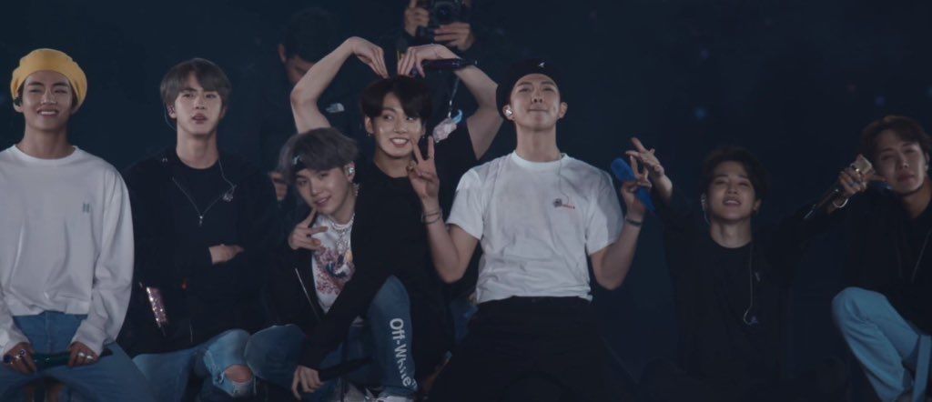 HopeWor61511275's tweet image. RACISM IS NOT AN OPINION
Bayern3 you have to apologize
#Bayern3Apologize 
#APOLOGIZE_TO_BTS 
#Bayern3Racist 
#apologizetobts 
#RacismIsNotAnOpinion 
#RacismBayern3 
#RassismusBeiBayern3 
#WeLoveYouBTS 
#WeLoveYouBangtan