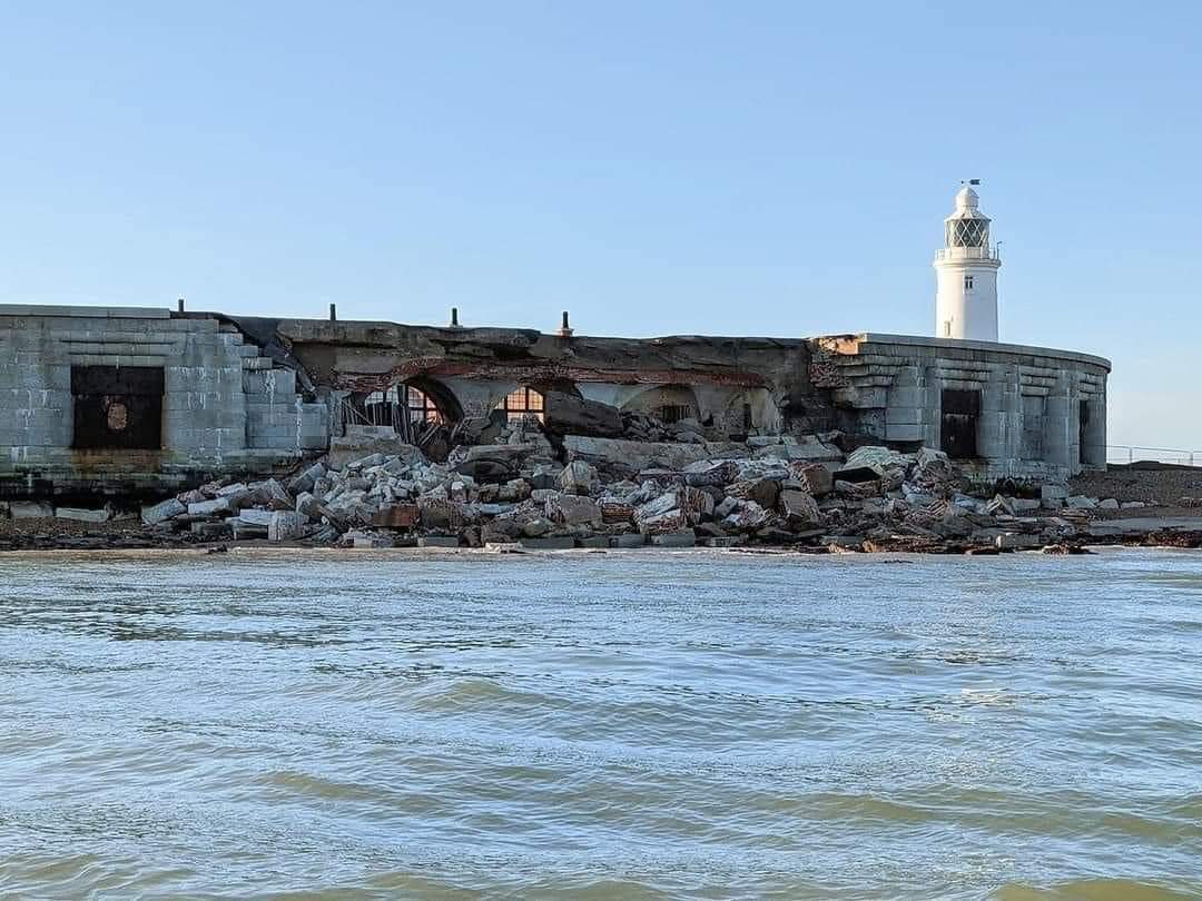 Oh wow....that's just tragic #HurstCastle