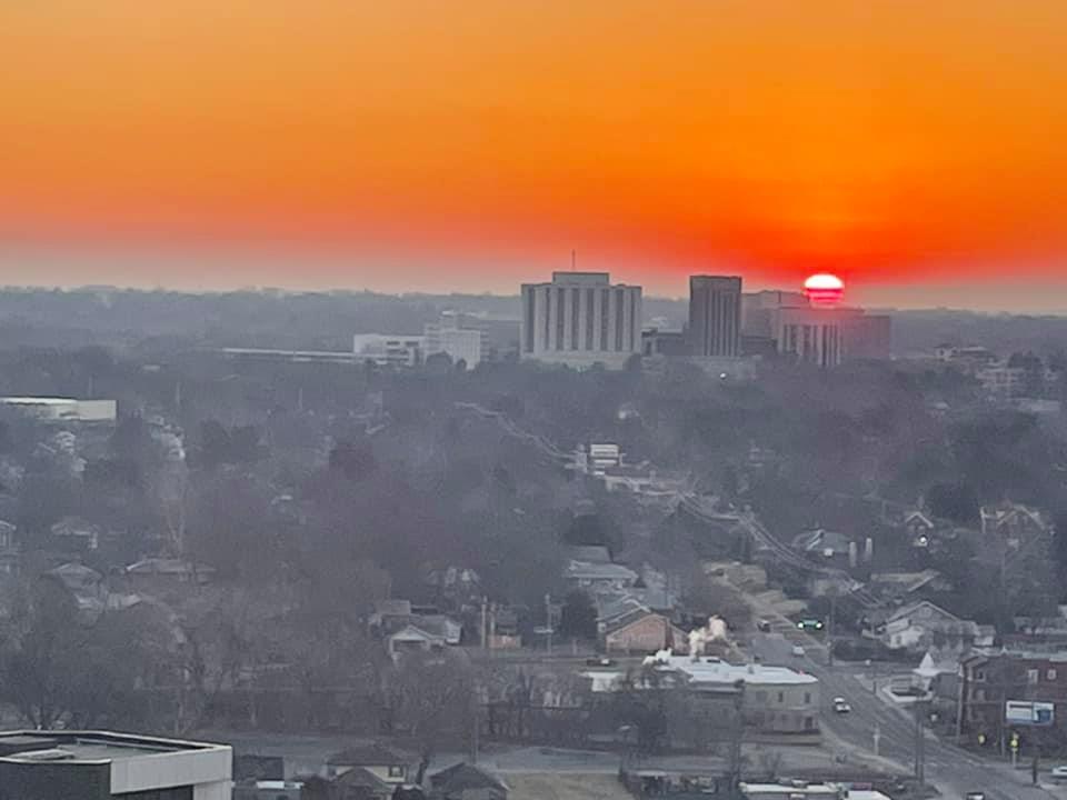 UCTTulsa's tweet photo. Tulsa sunrise 💙
Captured and shared by one of our UC Residents! Thank you for sharing this beautiful sunrise with us!
#sunrise #tulsa #downtown #highrise #balcony #views #welcomehome #apartmentliving https://t.co/7Kqm3foHjD
