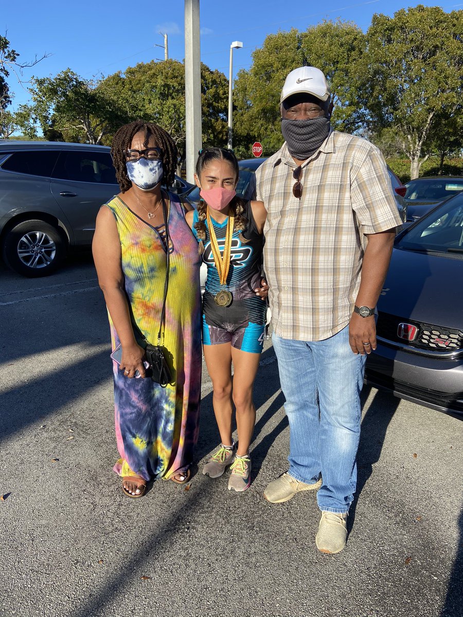 Great to see one of the greatest runners in Reef history’s parents today (the Berryhills).  <a href="/Berryhilll/">Carlin Berryhill</a> <a href="/reefathletics1/">Coral Reef Athletics</a> <a href="/krystalgottaeat/">Krystal</a> <a href="/ErikalunaRod73/">Erika</a>
