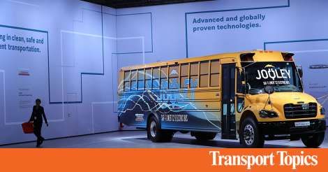 DriveElectricMN's tweet photo. Montgomery County, MD voted unanimously to approve a $169M contract to lease more than 300 electric buses as part of a plan that could result in the county replacing its entire bus fleet with #ElectrcVehicles over the next two decades. #DriveElectric https://t.co/7pOibHsMQh https://t.co/M6cm65Z6zV