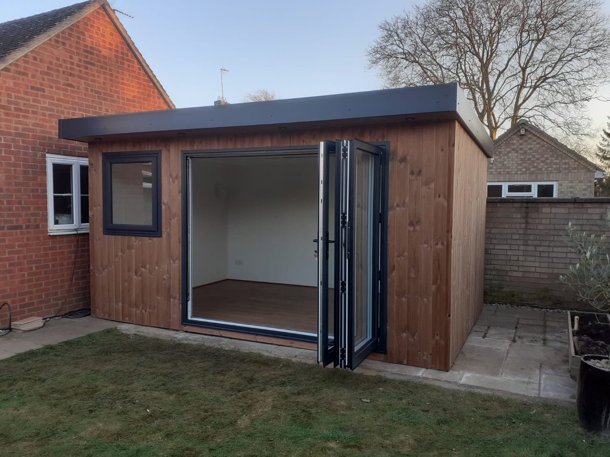 meritgpltd's tweet photo. Great end to the week! How good does this studio look with the sliding doors?! 😍 https://t.co/QCgHqATjRC