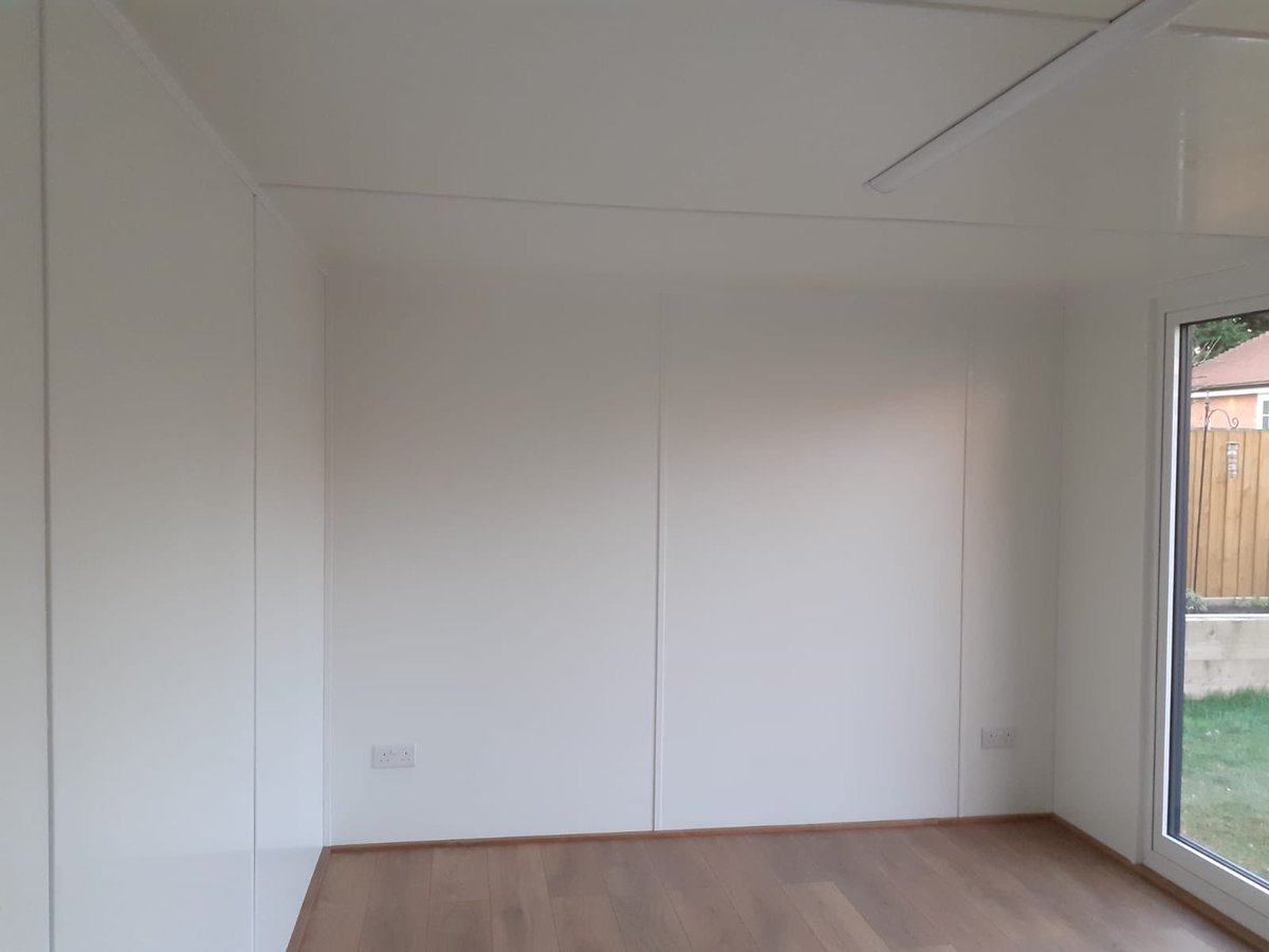 meritgpltd's tweet photo. Great end to the week! How good does this studio look with the sliding doors?! 😍 https://t.co/QCgHqATjRC