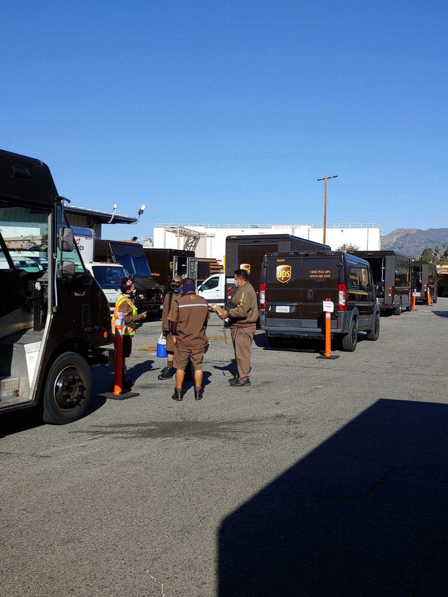 StudioUps's tweet image. Studio CHSP Tier 3 prevention, HOR, Demo and Discussion with some of our newest drivers. #staycalmhavefun @jrindafernshaw @DEncaladeUPS @hrbobbyups @jt_ups @KellyDeblaere @melirere