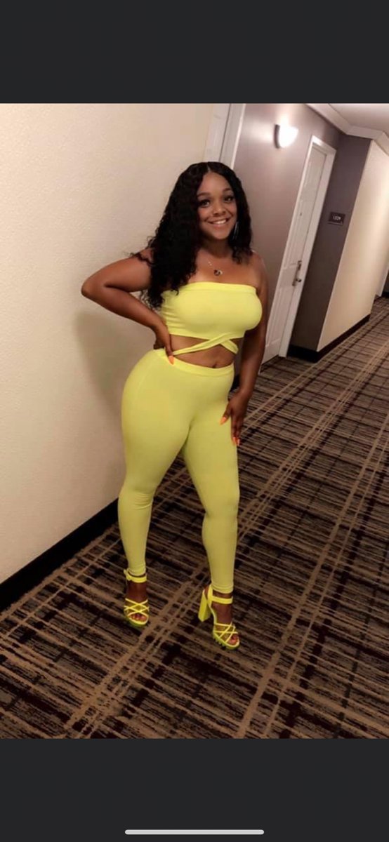 Kaydybee's tweet image. One time for the bday bihhh🤪🤪🤪 screaming happy bday to my fav🎂🎉 
#ifitsupthenitsstuck