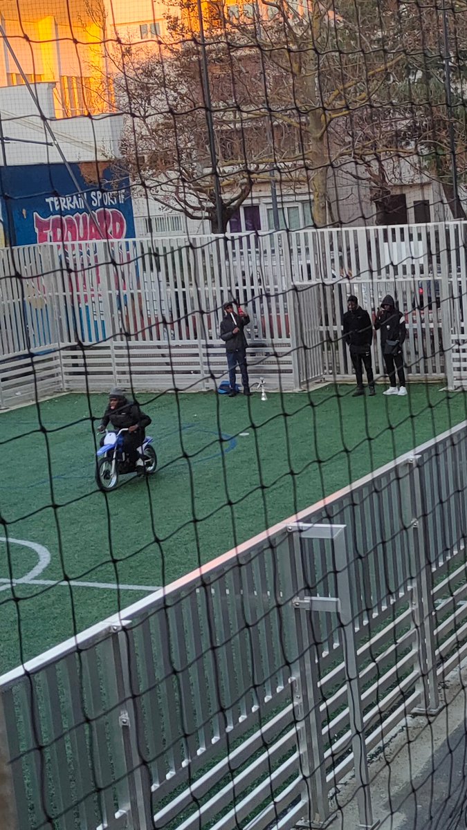 Collectif Edouard Vaillant tweet media