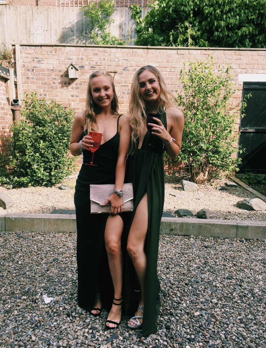 hannah_koski's tweet photo. Happy birthday you absolute gorgeous human���️ @_franwhitehead https://t.co/oACLRpRj69
