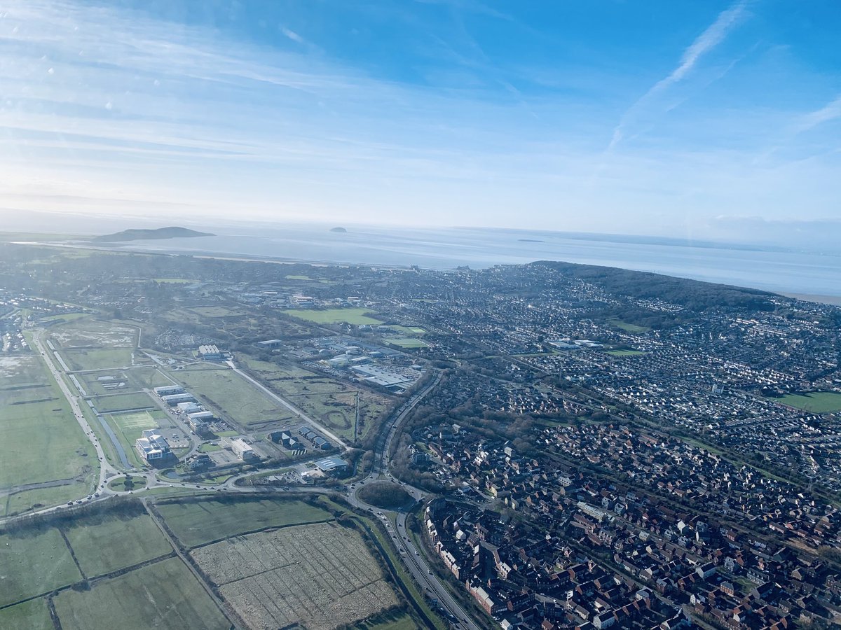 NPASSouthWest's tweet photo. Could almost be summer! Hopefully this weather stays for a little while. Couple of pictures from the Exeter crew (NPAS44) out and about today. Assisted @Glos_Police with a search this afternoon #police #borderlesstasking #exmouth #westonsupermare ^JH https://t.co/mUPIenkgoi