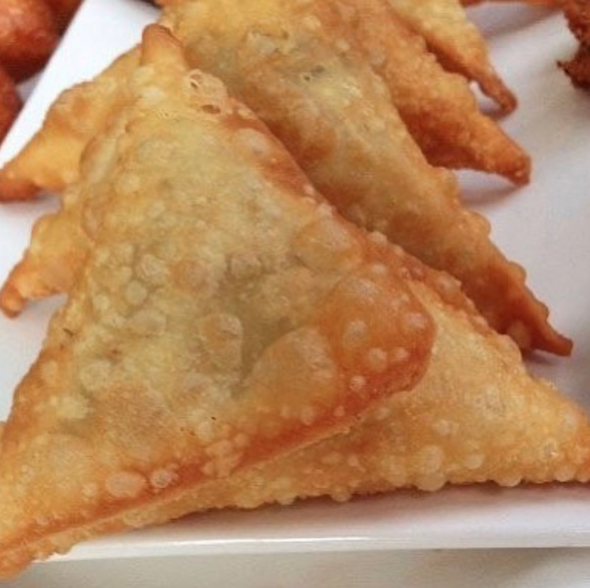 JerkMagazine's tweet photo. Jerk presents Local Business Shoutouts! First is Habiba’s Ethiopian Kitchen! Habiba’s Kitchen is serving up authentic Ethiopian food with plenty of options. They prepare amazing food and raise awareness about Ethiopia and its native people. Check it out! https://t.co/zWO1HIqSv2 https://t.co/rRoYrQUC4k