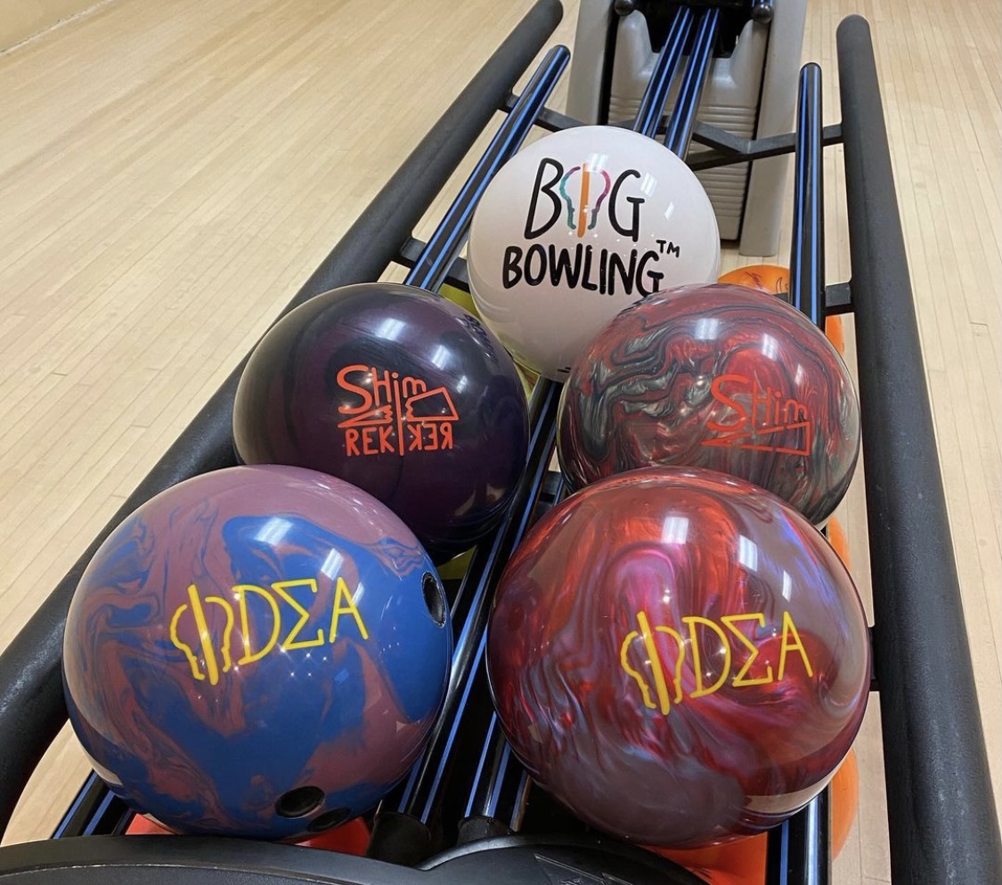 BIGBowling_'s tweet photo. Cadillac Joe Lasko has completed his arsenal! "BIG bowlingβs line is awesome, reads the lanes well, great backend reaction, and just shreds the rack."
β‘οΈ More information at https://t.co/qj2apGaj6C.
#BigBowling #BigIdeas
#Idea #SolidIdea #Shim #ShimRekker https://t.co/mfc1wJzAEs