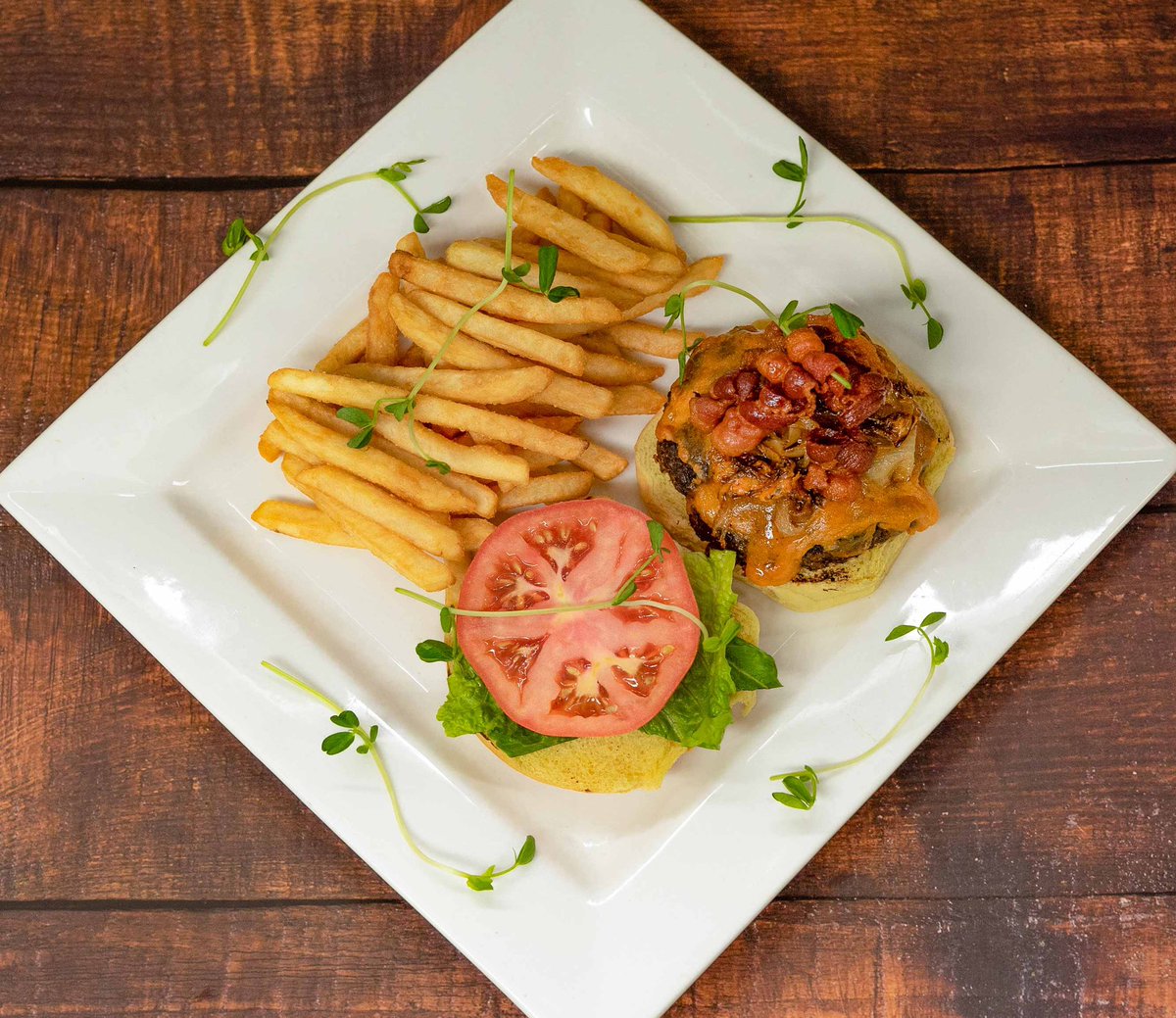 consulatedining's tweet photo. Here are just a few of our delicious menu items🤤 We’re open for takeout Wednesday-Sunday 12pm-6pm🕓
Visit our website https://t.co/9Kr7sQNWSY  or call 905-584-6868 to place your takeout order today!
#caledon #gtafood #gtafoodie #lovelocalcaledon #orangevilleontario #palgrave https://t.co/qkKIYtjCiQ