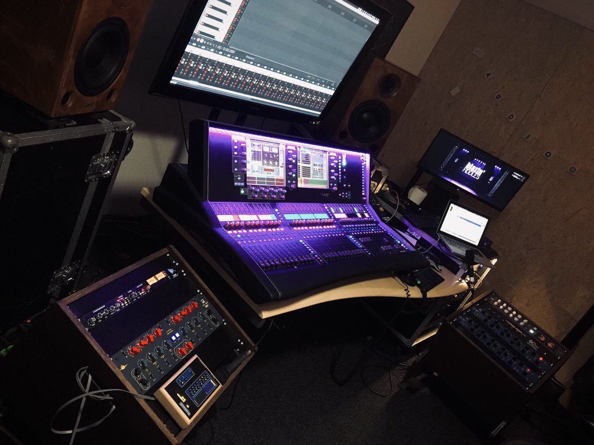 AGobbi_Music's tweet image. Live mixing for @CCMLiveMusic Festival this weekend and looking forward to trying out the Danley Sound Labs Studio 2 monitors...

ccmlive.co.uk/tickets 

#captureworks #danleysoundlabs #tubetech #api #audioscape #curvebender #chandler #dlive #allenandheath #livemixing #live