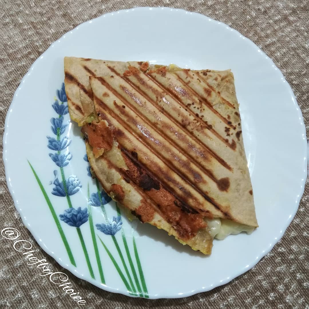 ChefbyChoice1's tweet photo. #chefbychoice #snacks #wrapchallenge #trendingwrap #wraphack #wrapideas #easywrap #tortillawrap #fusionwrap #food #foodie #foodblogger #foodstyling #delicacies #cookwithCBC #cooking #passionforcooking

Recipe:
Instagram - https://t.co/2o9P6Sb9Gt
Facebook -https://t.co/q4plslRbIU https://t.co/nY9UPkZ9oN
