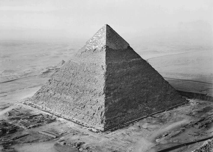 archillect's tweet photo. https://t.co/EmHxPONL2P