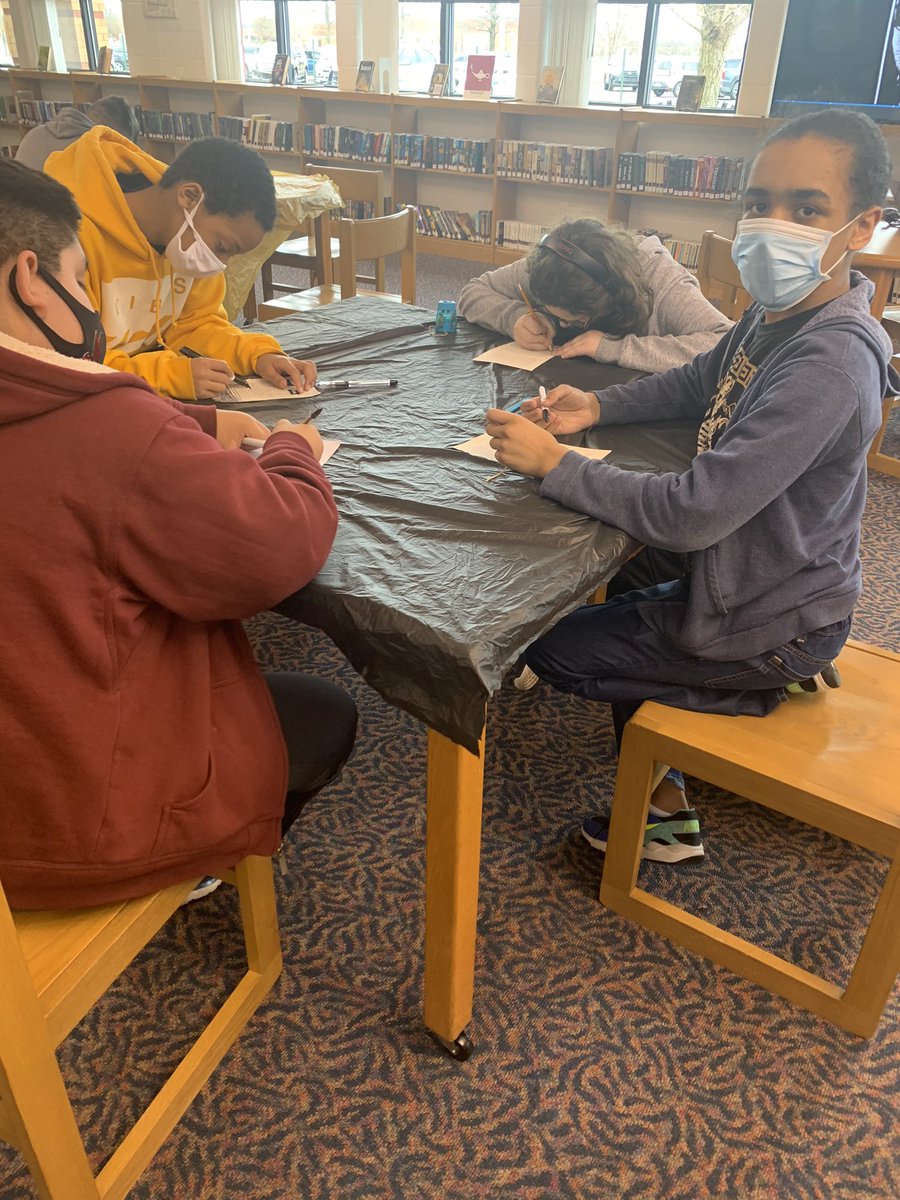 Mrs. Lightfoot’s 7th graders are making Blackout Poetry today. #welovepoetry #weareblackman <a href="/Mrs_Lightfoot_7/">Bethany Lightfoot</a>