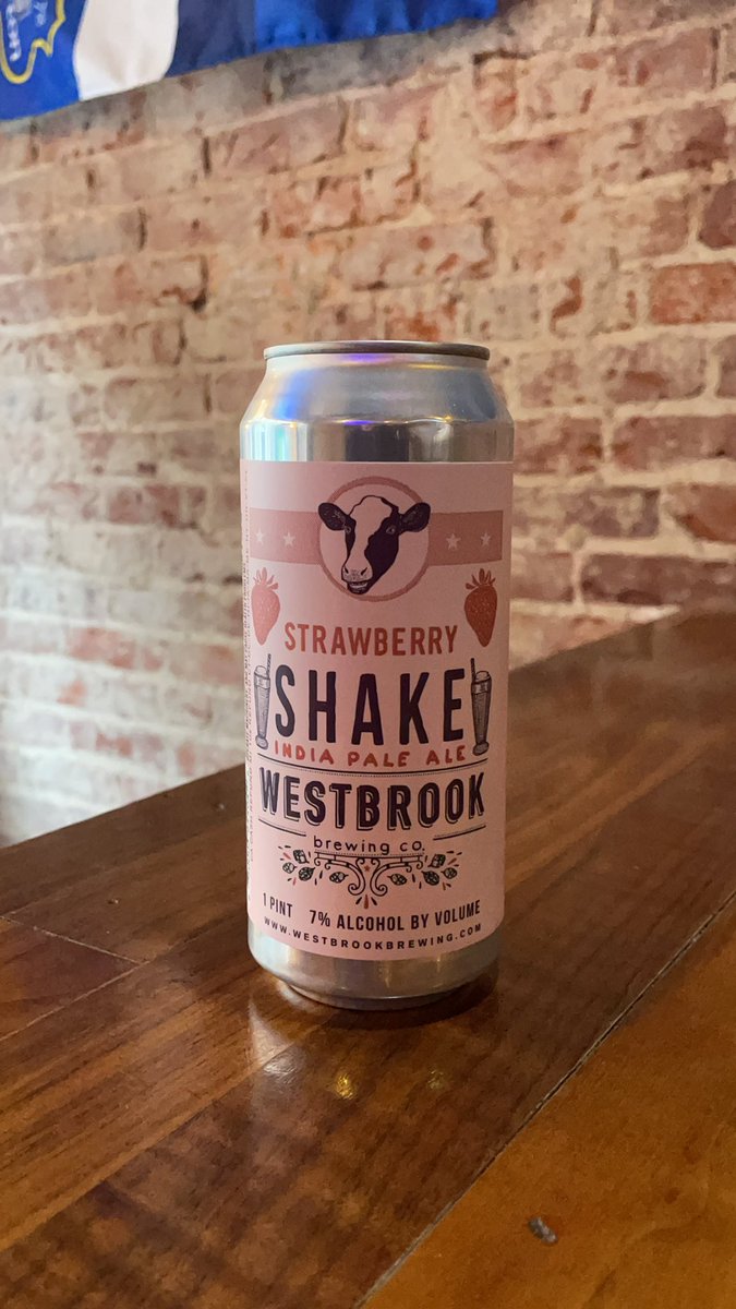 qcbcclt's tweet image. New beer alert! 🍺 🍻 @qcbcclt @CarolinaToffees #qcbc #westbrookbrewingco #ipa #milkshakeipa