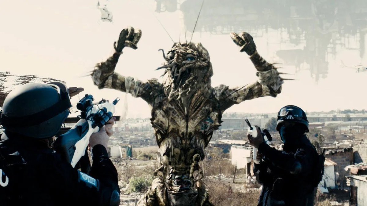 Patříte k fanouškům povedeného sci-fi snímku District 9 z roku 2009? Pak pro vás máme dobrou zprávu! 
Režisér a scenárista Neill Blomkamp na svém twitterovém účtu potvrdil, že společně s Terri Tatchell and Sharlto Copleym pracuje na scénáři k pokračování s názvem District 10🤗👽