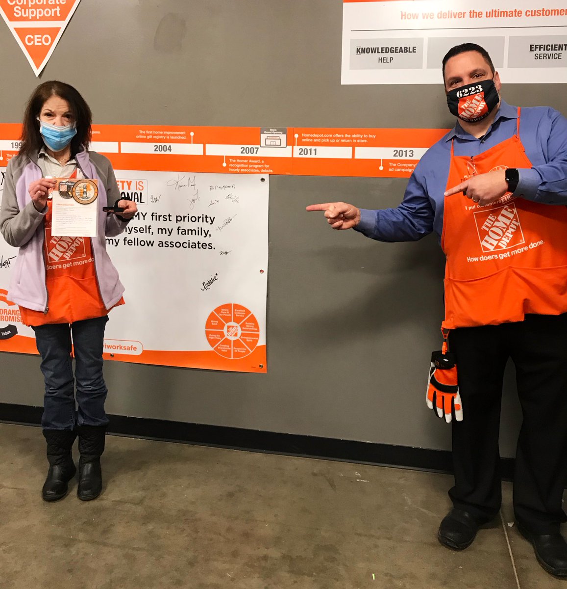 ShawnQuinnHD's tweet photo. Great job to Appliance Specialist Jean &amp; COS Stacey for going above and beyond to take care of an appliance customer who was so please sent an email to praise them for their hard work, commitment, &amp; follow through! Amazing! 👏 @MarkMichaud4 @hmalak @JasonArigoni @AcevedoRosemary https://t.co/WcwhS1XBvI